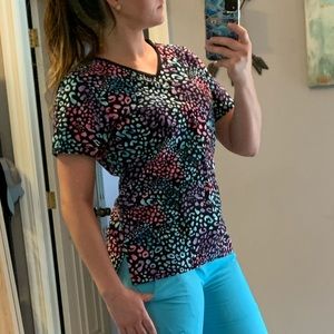 Scrubstar Cheetah/Leopard Print XS Scrub Top